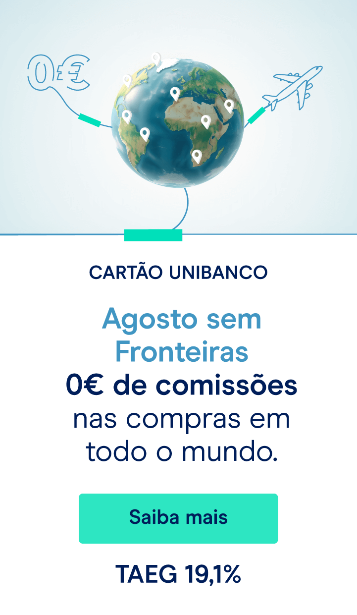 Duas mulheres felizes com o cartão unibanco na mão