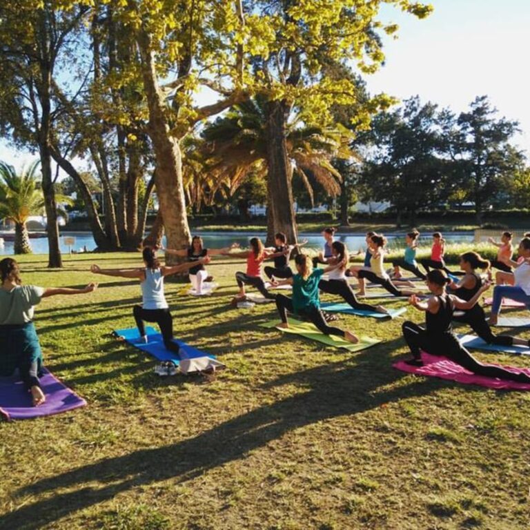 Os melhores locais para fazer  yoga  em Lisboa e no Porto | Unibanco