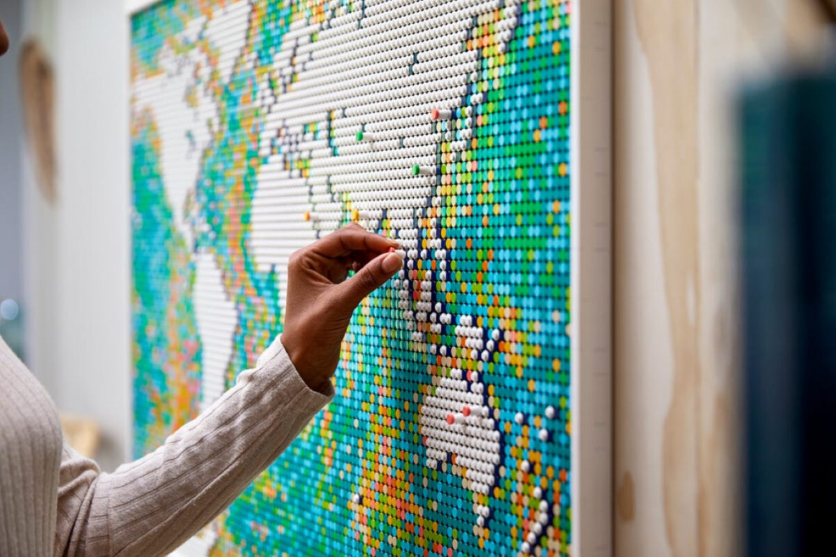 Mapa-mundo: o maior Lego de sempre | Unibanco