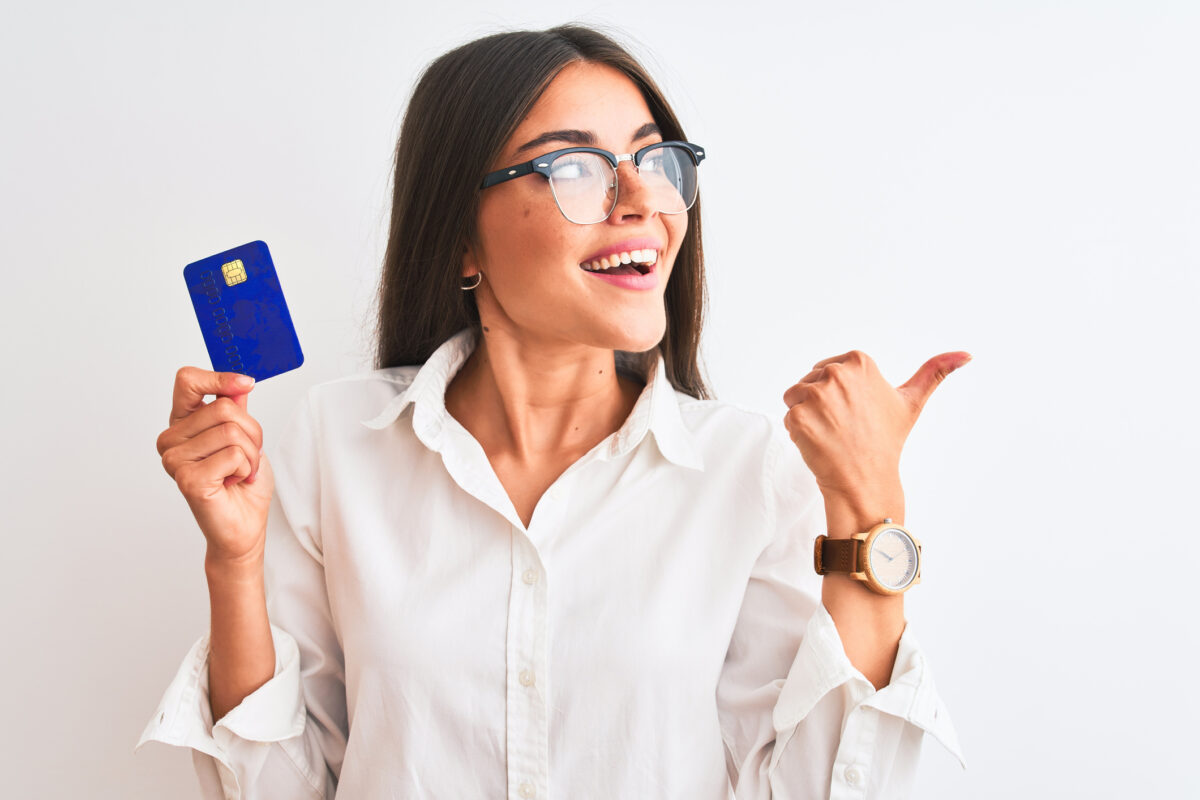 Cinco mitos sobre os cartões de crédito que não são verdade | Unibanco