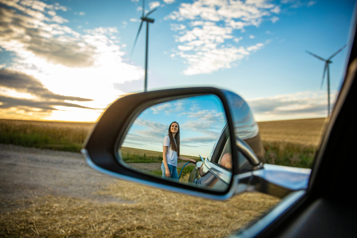 Automóveis híbridos ou carros elétricos? Eis a questão | Unibanco