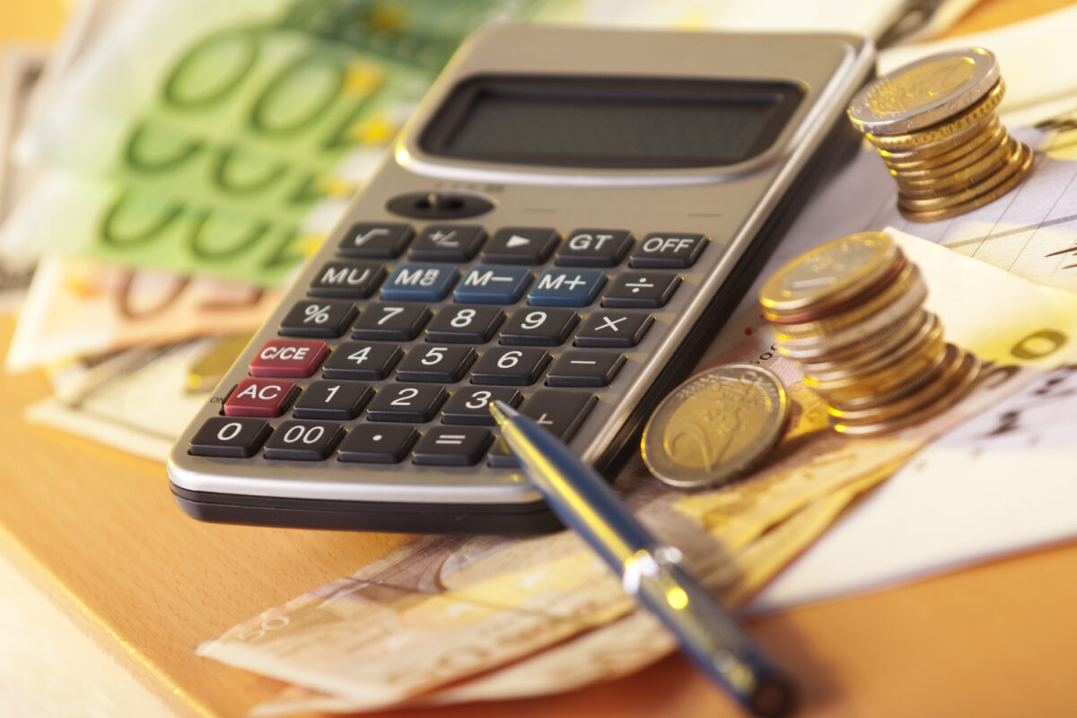 Atenção que só tem mais uns dias para validar as faturas do IRS | Unibanco
