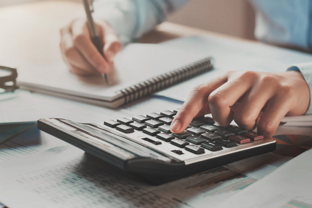 Atenção que só tem mais uns dias para validar as faturas do IRS | Unibanco