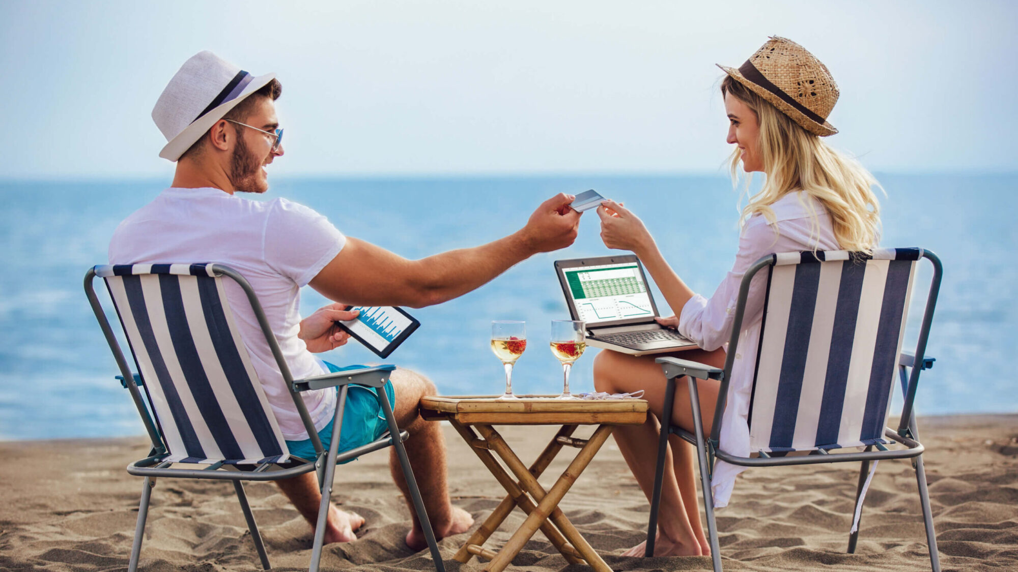 9 vantagens de usar o cartão de crédito nestas férias