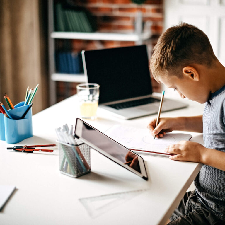 Onze gadgets para juntar à mochila no regresso às aulas
