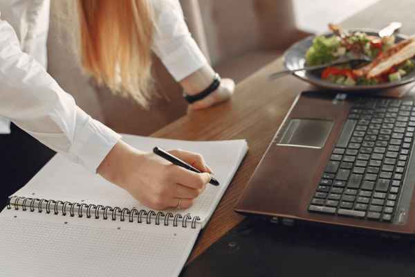 Como a alimentação influencia o seu bem-estar e a sua produtividade?