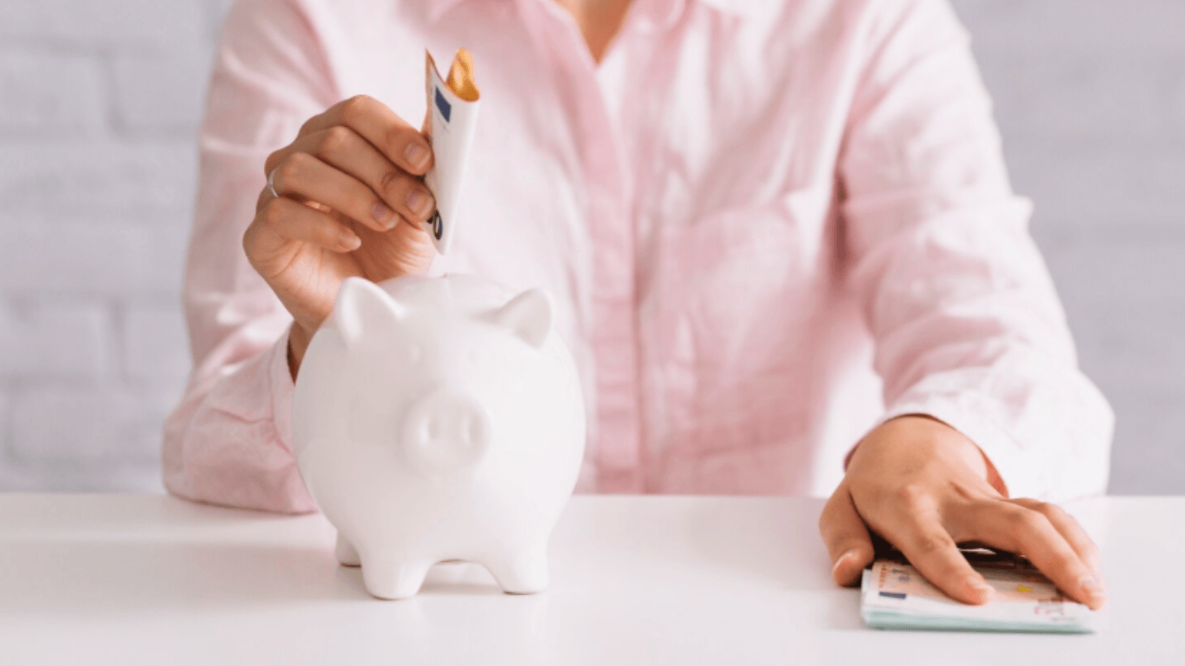 Poupança e consumo: como os portugueses estão a equilibrar melhorias de rendimento e controlo orçamental