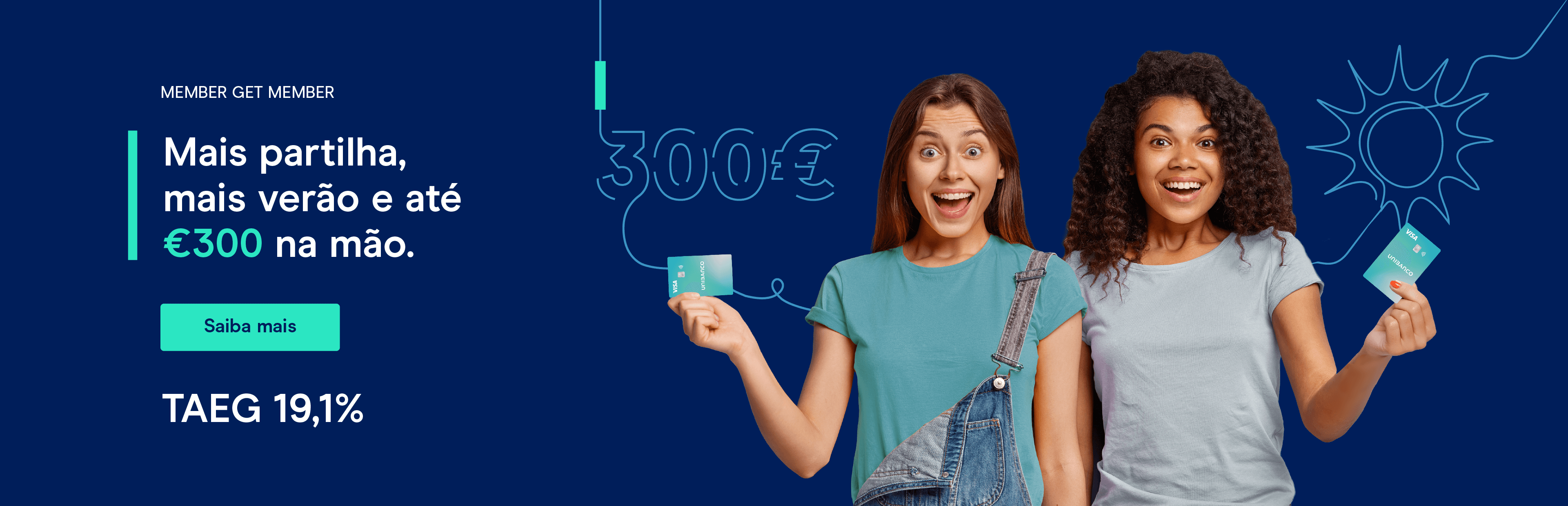 Duas mulheres felizes com o cartão unibanco na mão